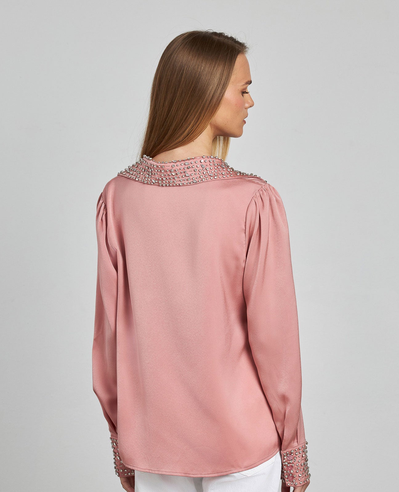 CAMISA EFECTO SATINADO PEDRERÍA