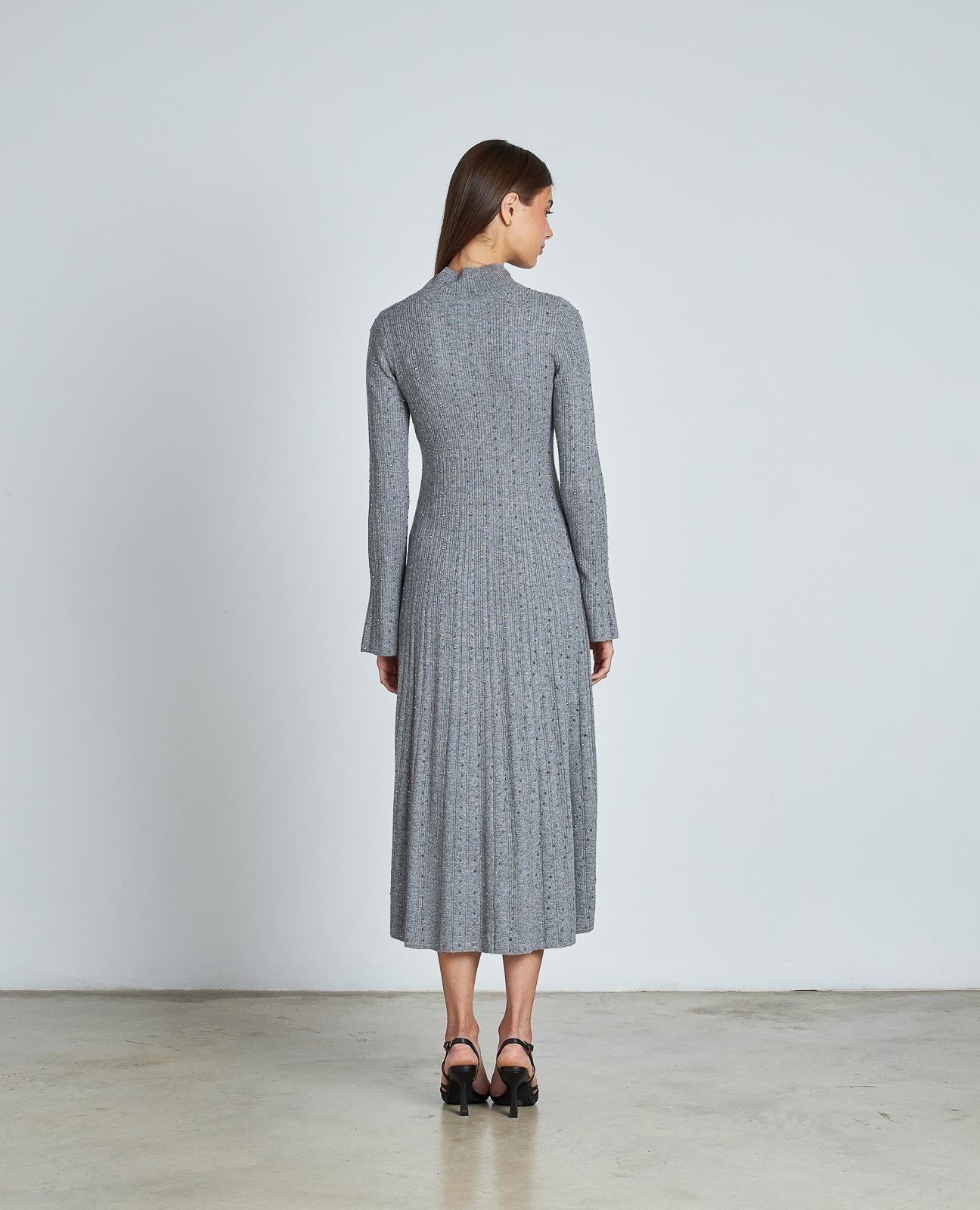 VESTIDO COMPRIDO COM BRILHANTES