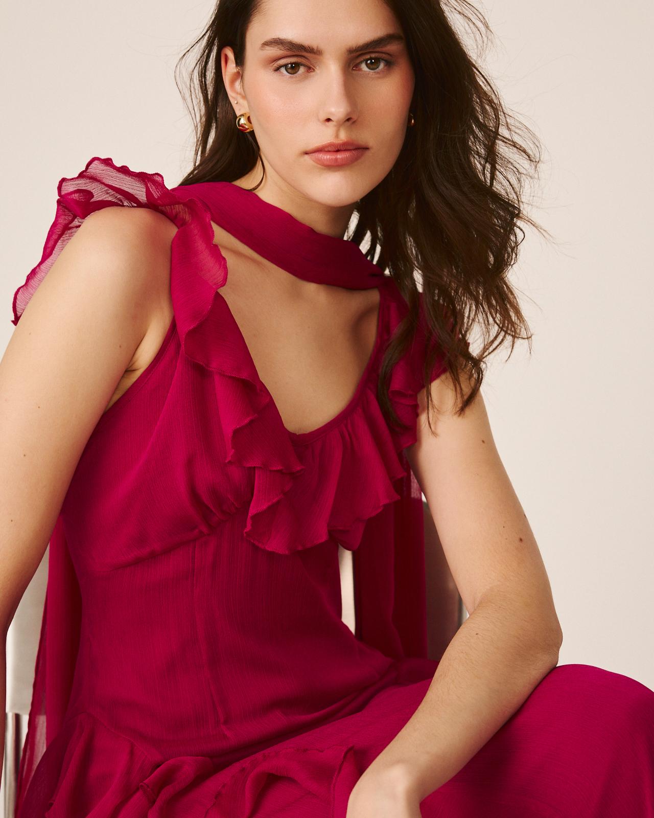 VESTIDO COM VOLANTES