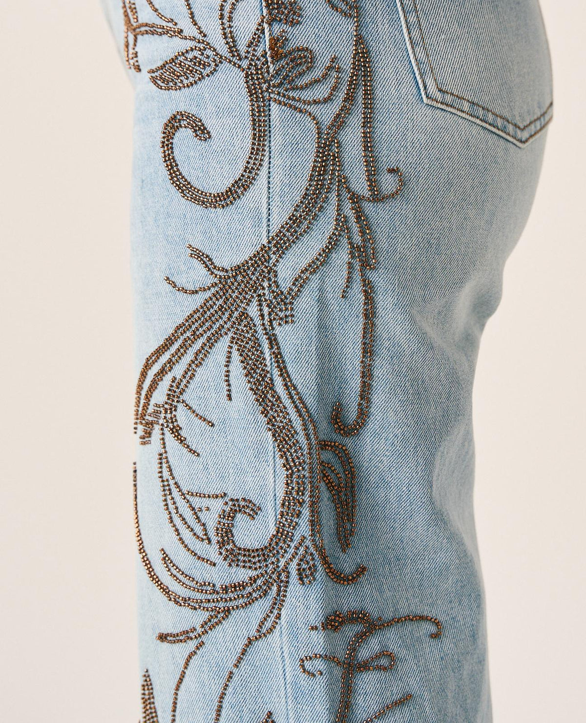 DENIM PANTS DETAILS