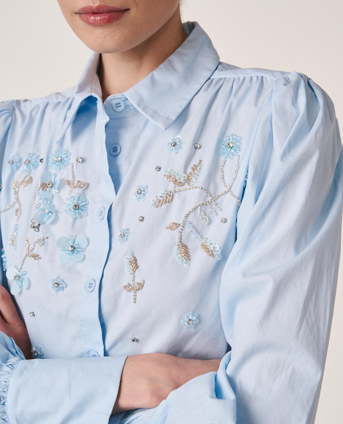 CAMICIA CON DECORAZIONI IN STRASS
