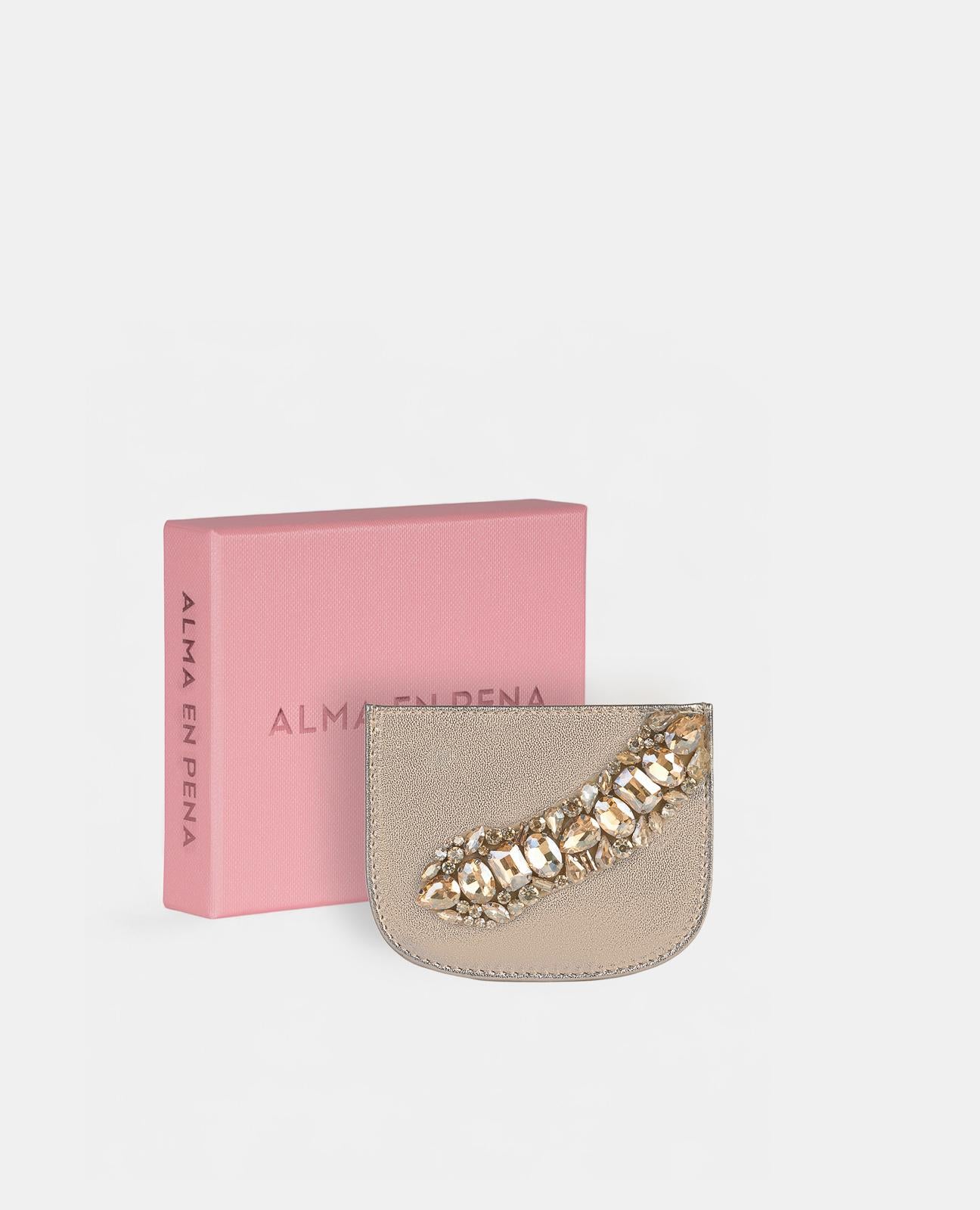 CARTERA TACHAS CREMALLERA