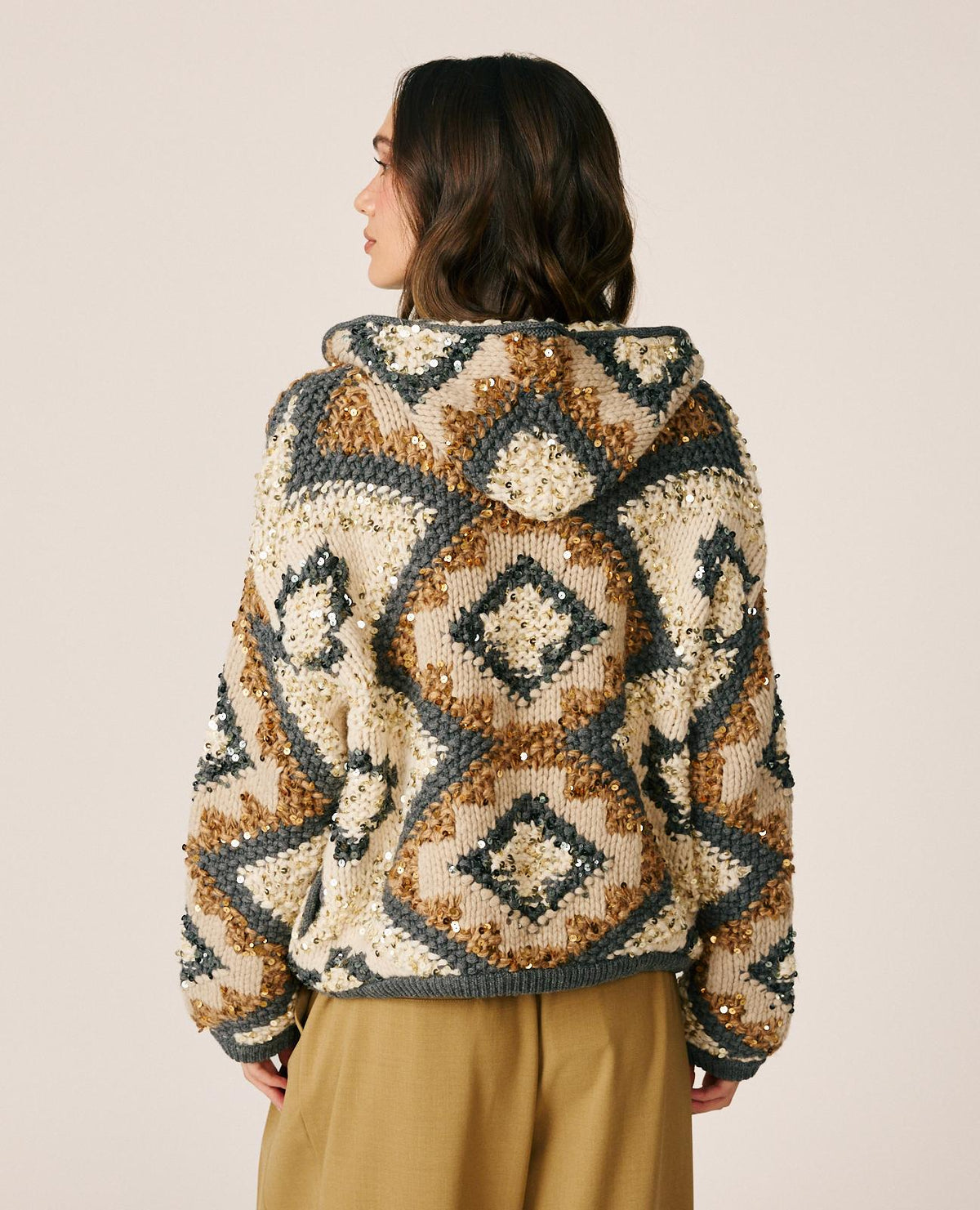 CARDIGAN LAVORATO A MAGLIA CON CAPPUCCIO