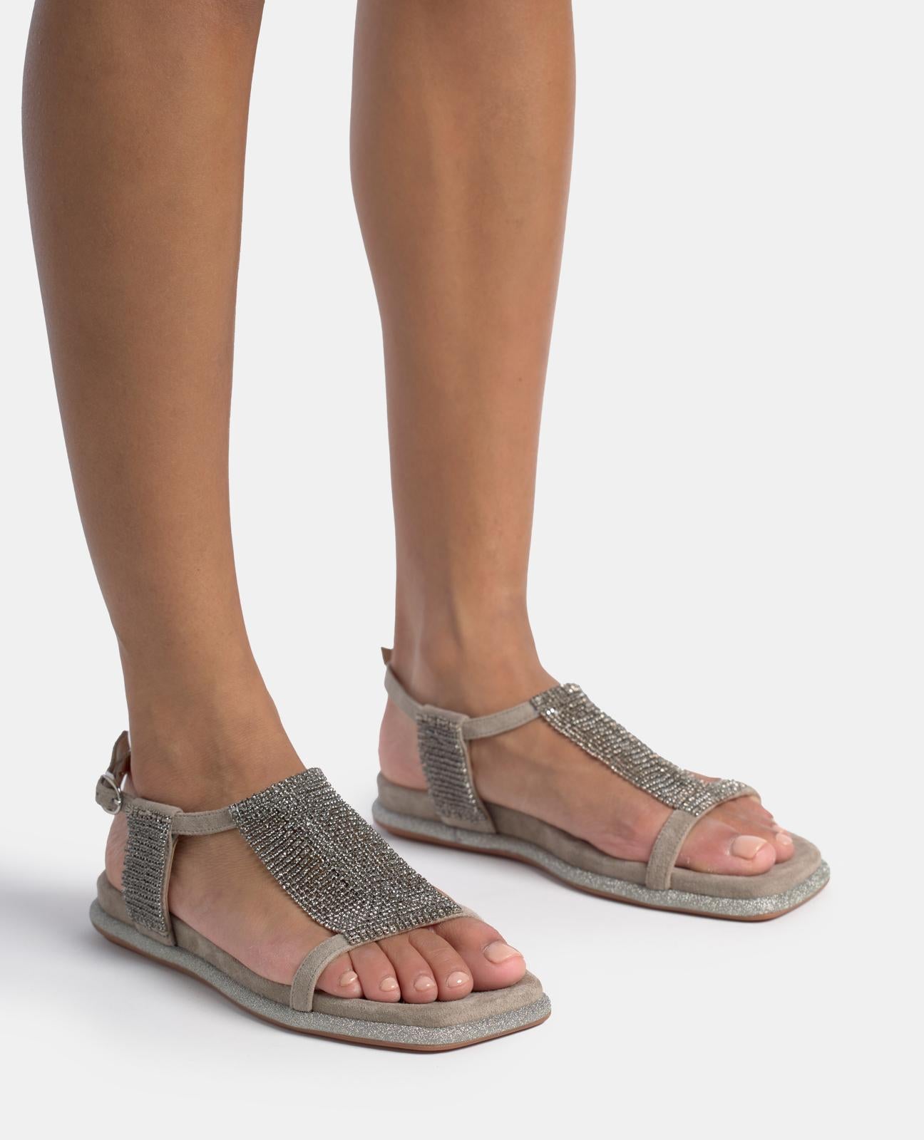 FLAT SANDAL WITH RHINESTONES