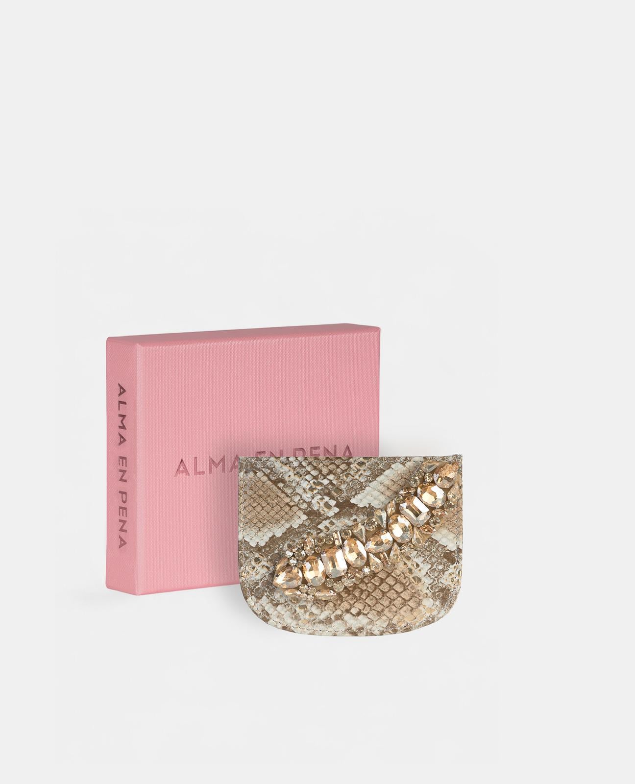 CARTERA TACHAS CREMALLERA