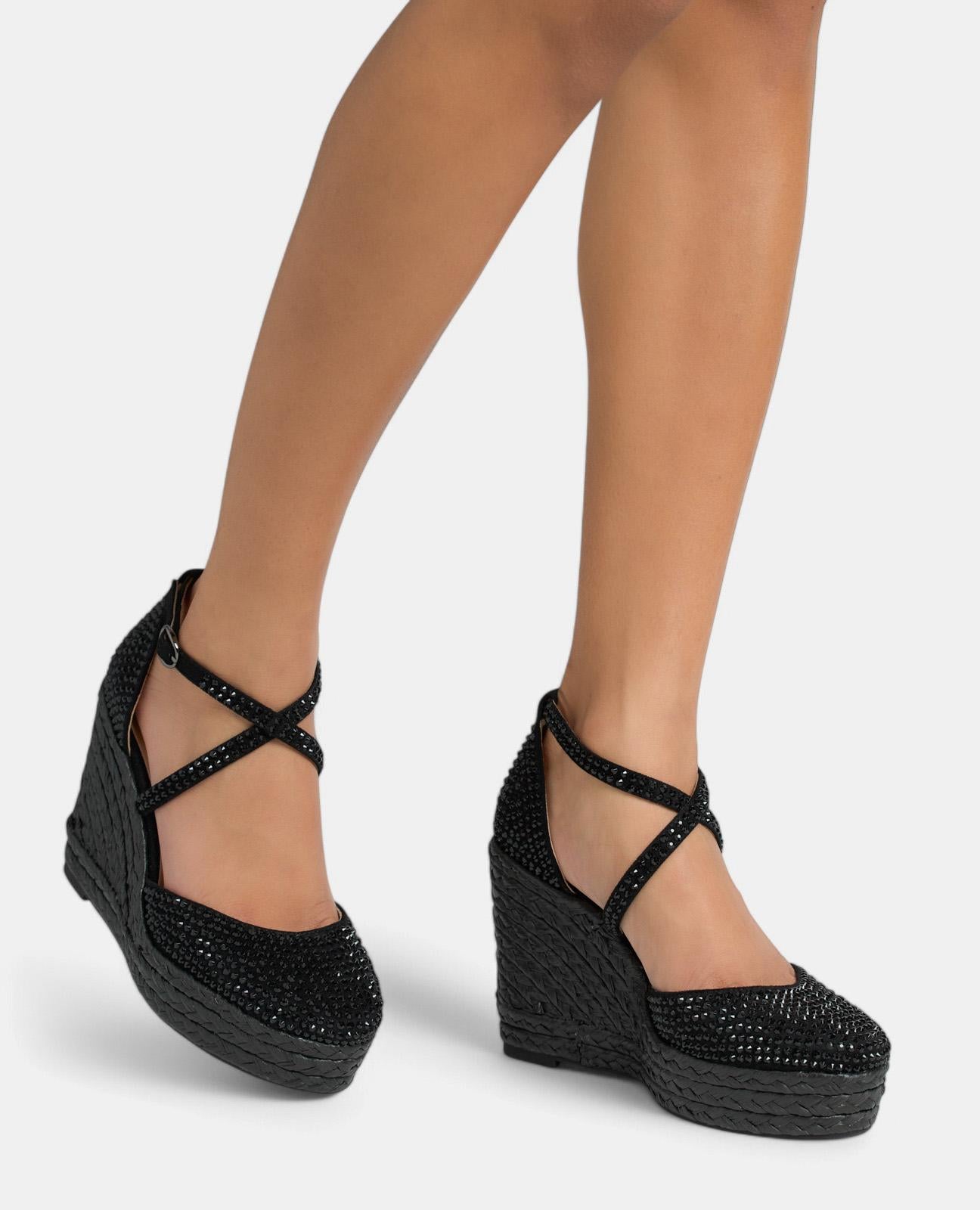 CUÑA PUNTERA CON PEDRERÍA