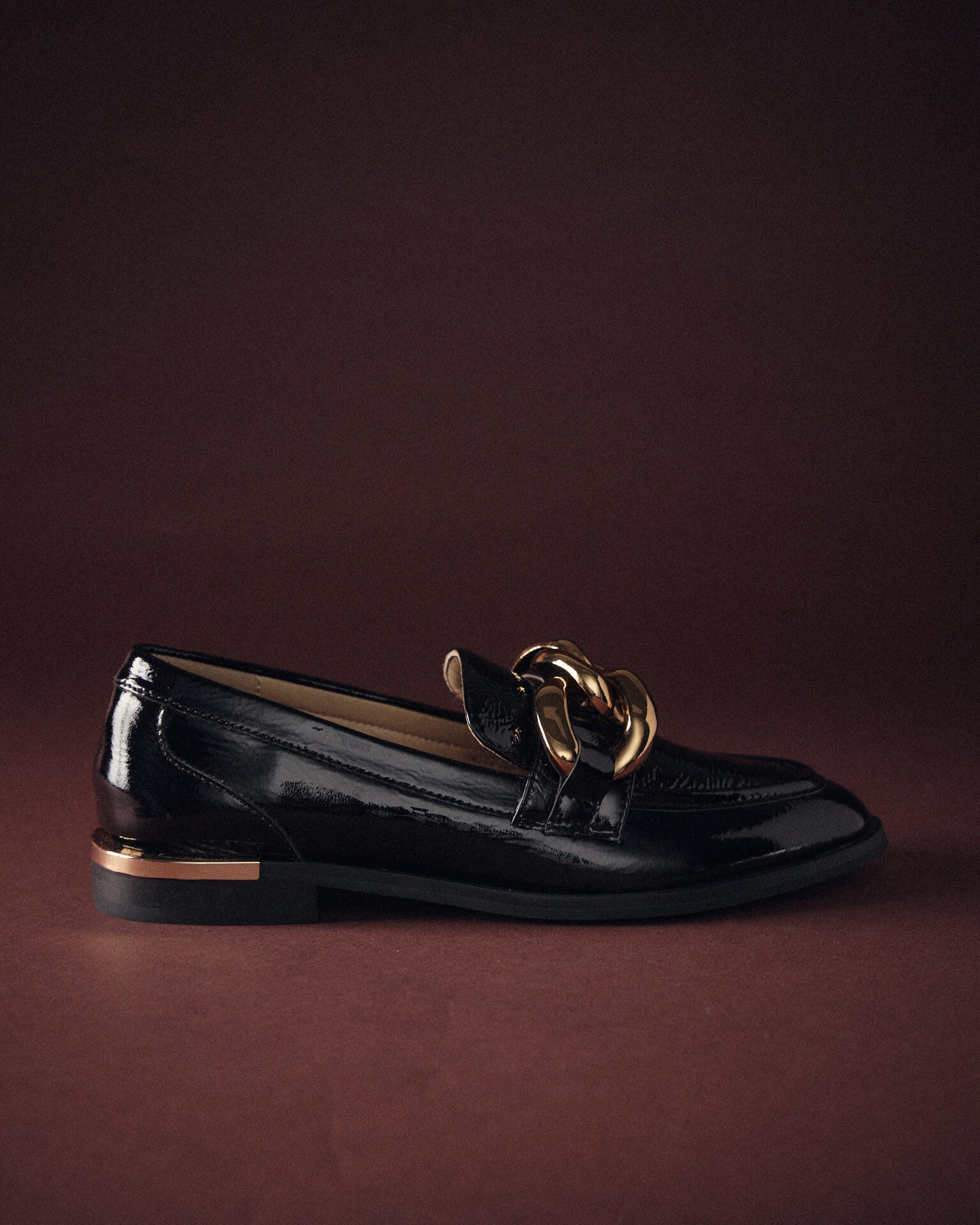 MOCASÍN DETALLE METALIZADO