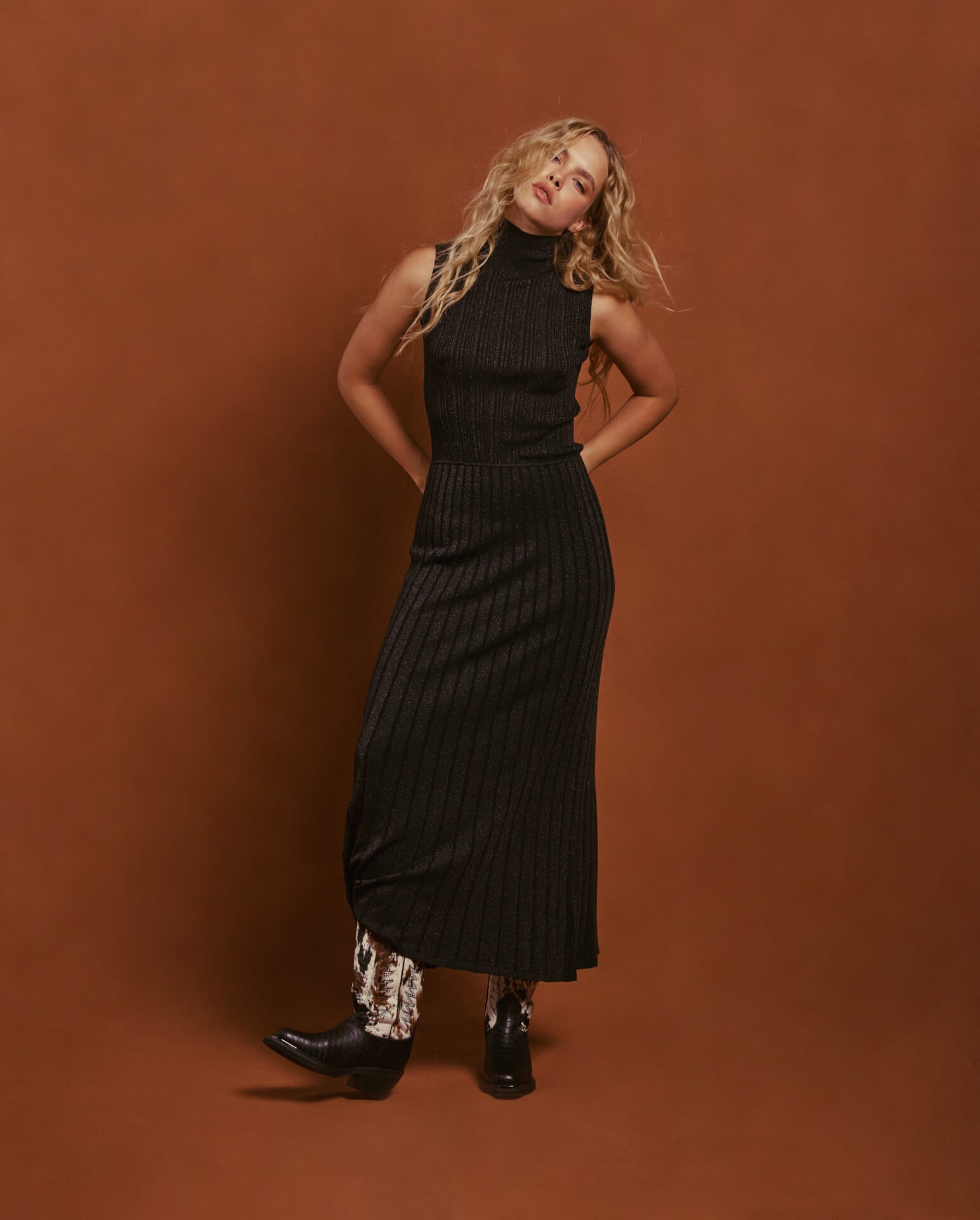 VESTIDO METALIZADO SIN MANGAS