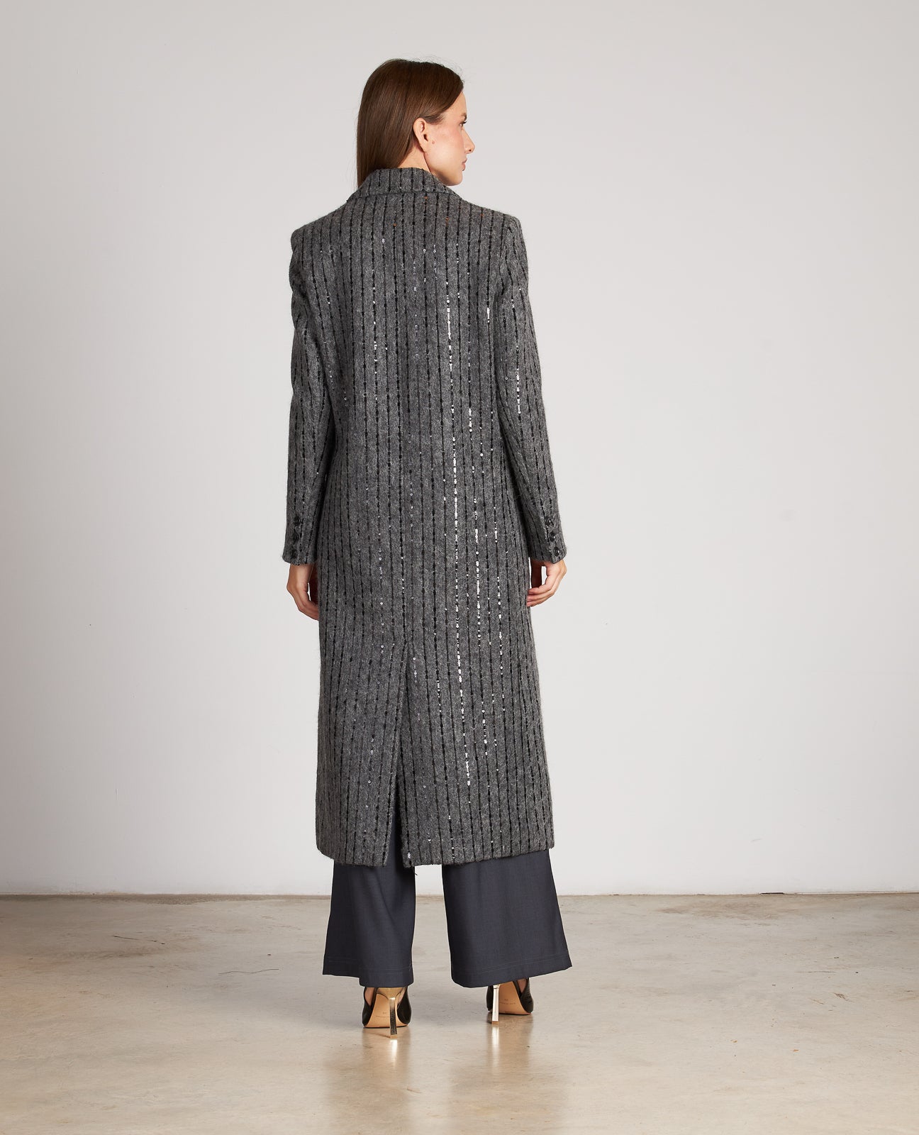 ABRIGO CRUZADO DETALLE LENTEJUELAS