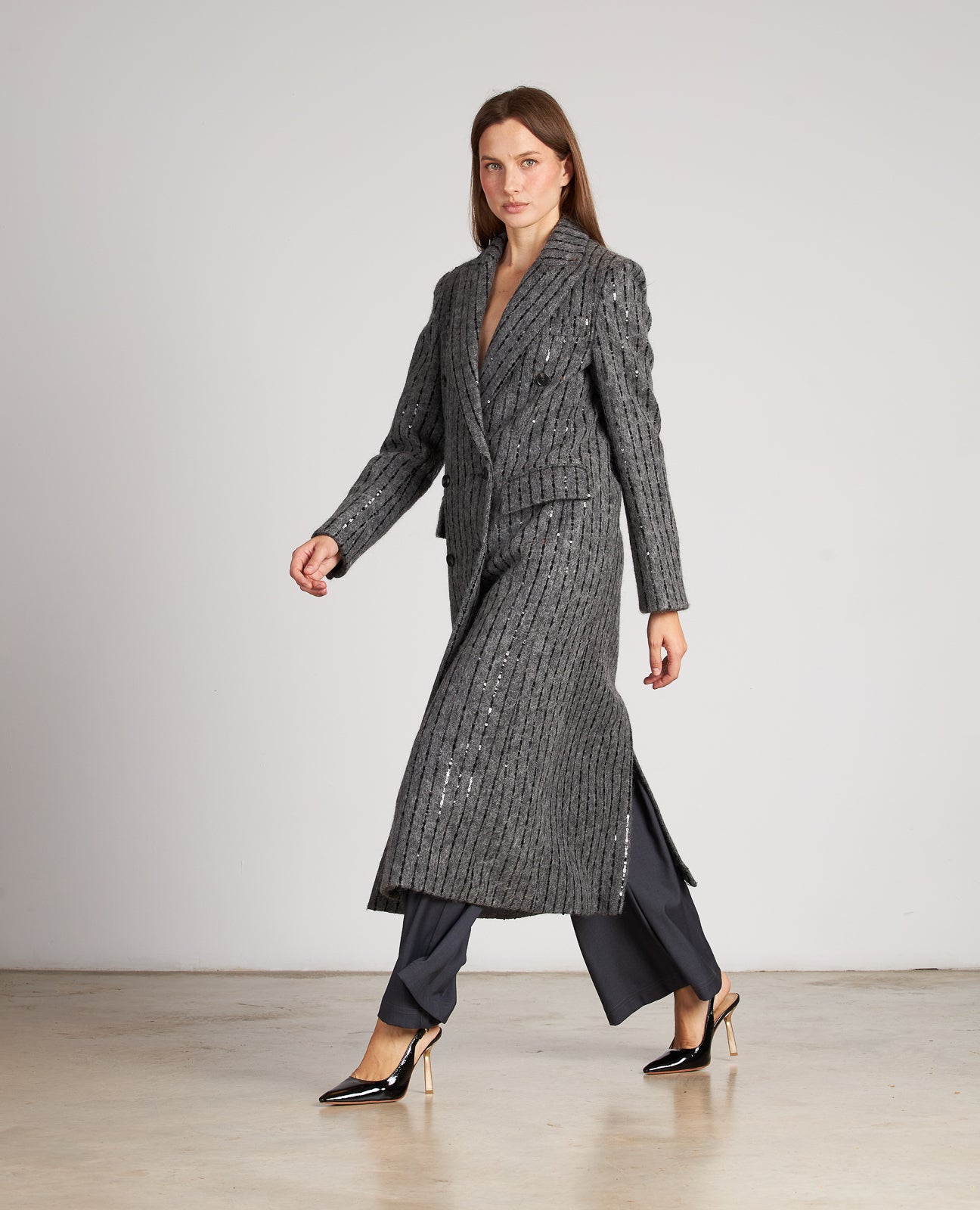 ABRIGO CRUZADO DETALLE LENTEJUELAS