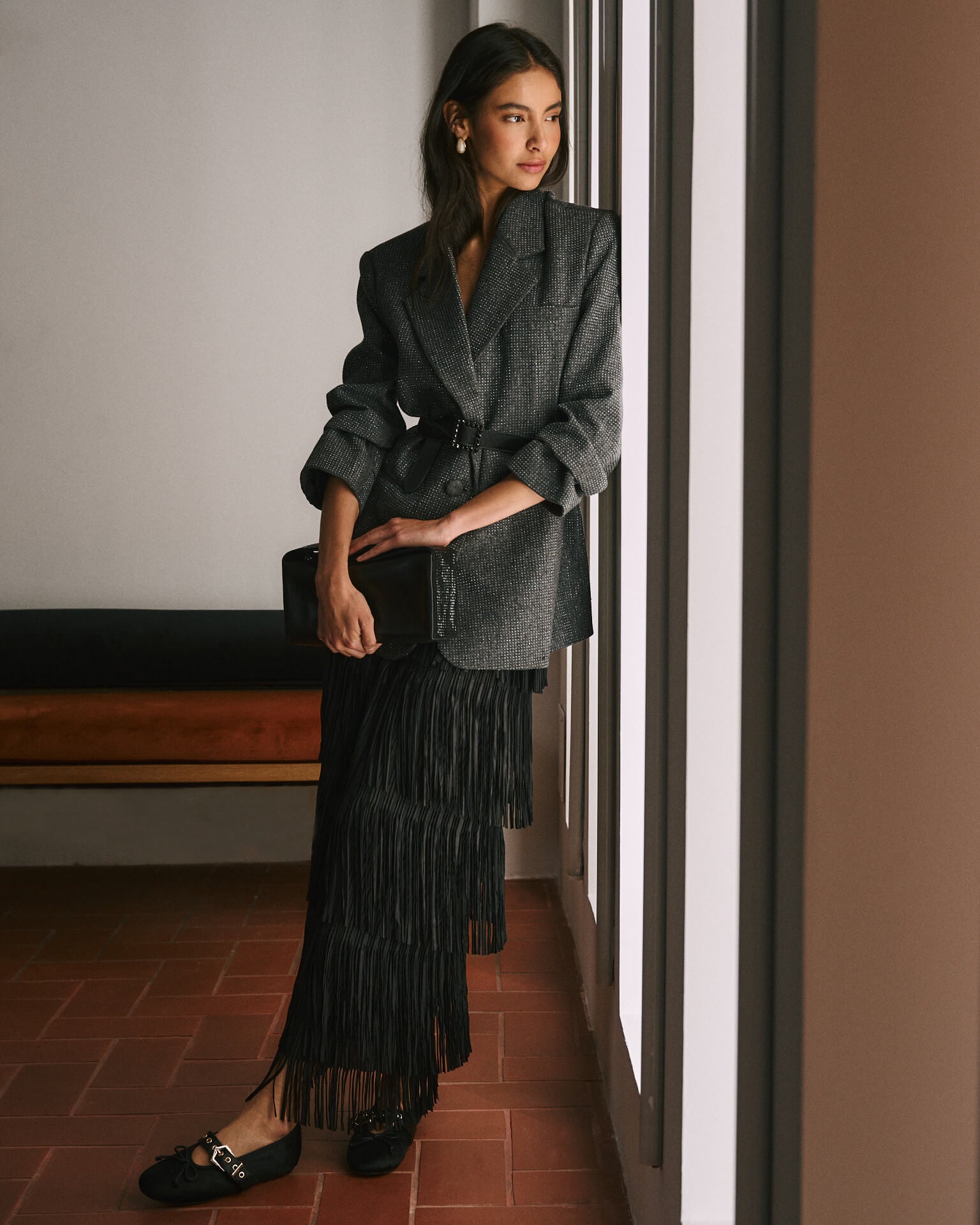 SKIRT COVERED WITH BANGS