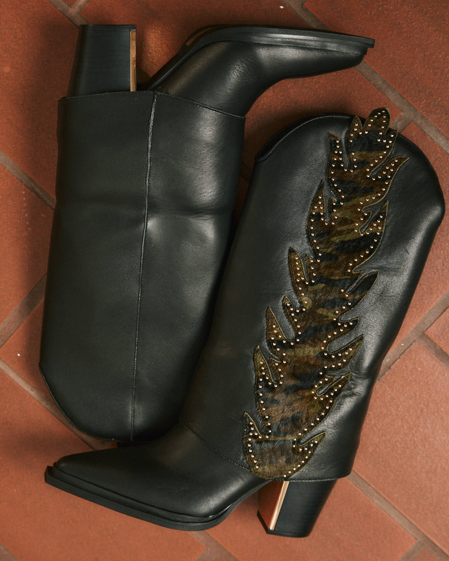 POLAINAS PARA BOTAS COM TACHAS