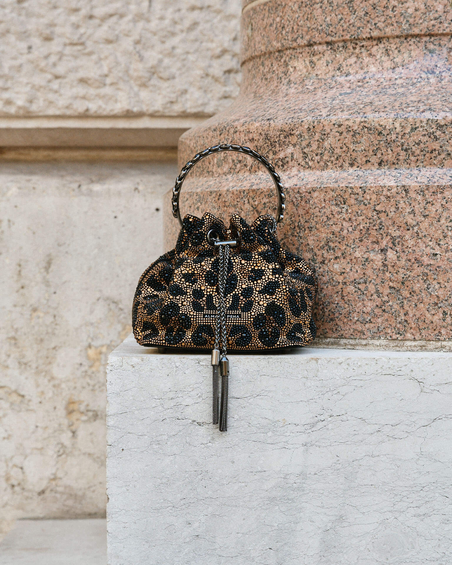 BORSA CON MANICO RIGIDO E STRASS