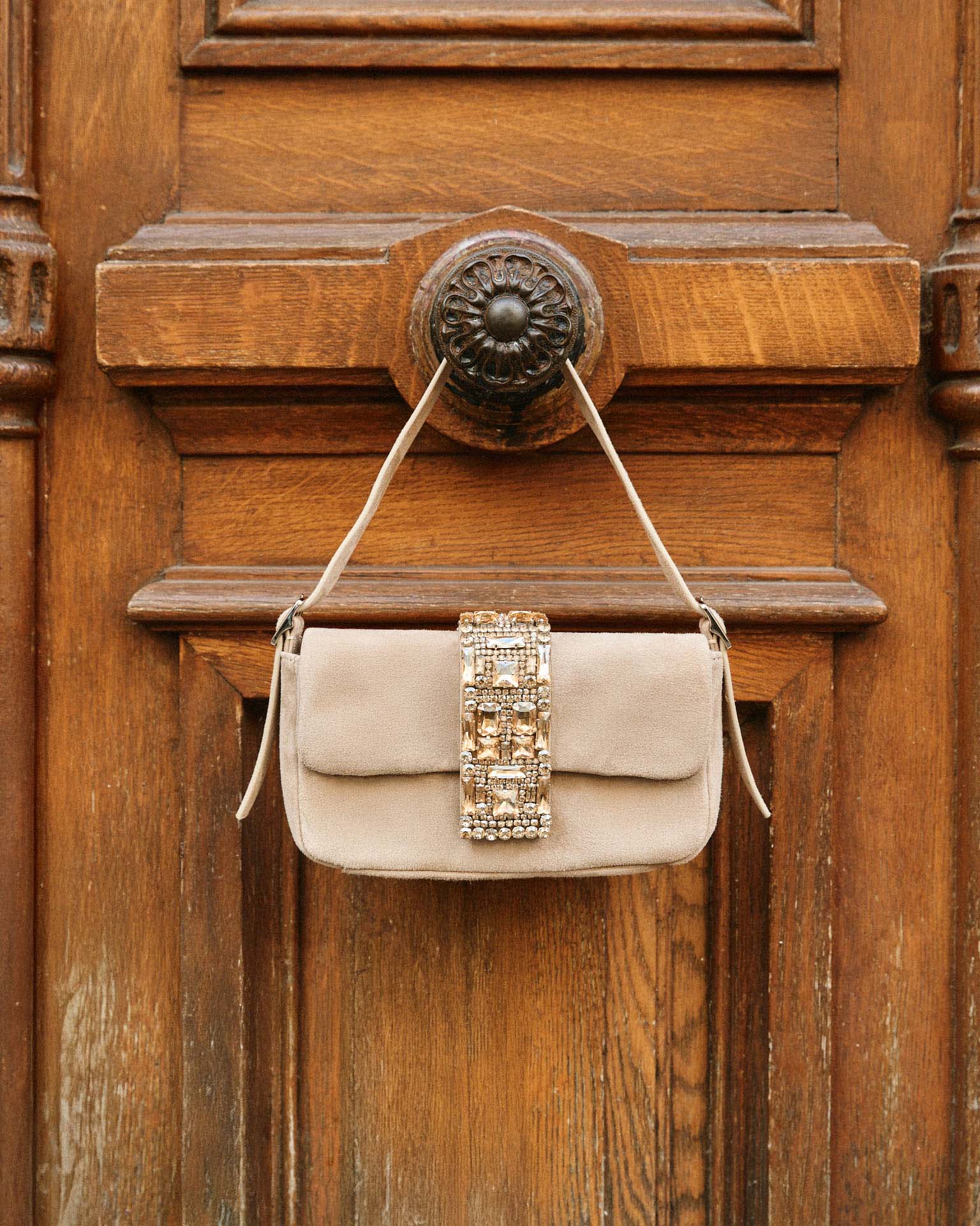 BOLSO ANILLA CON PEDRERÍA