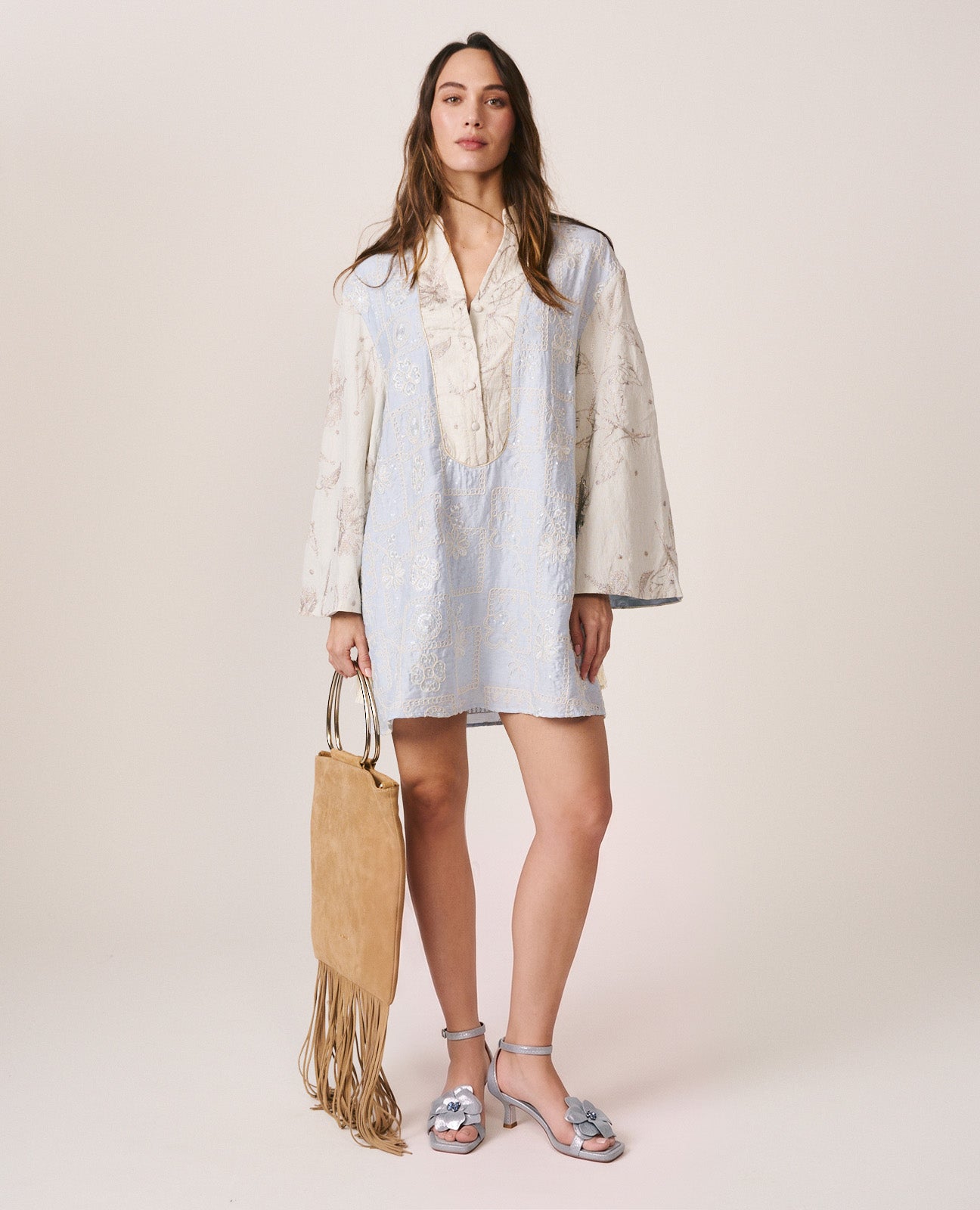 VESTIDO MINI BORDADO