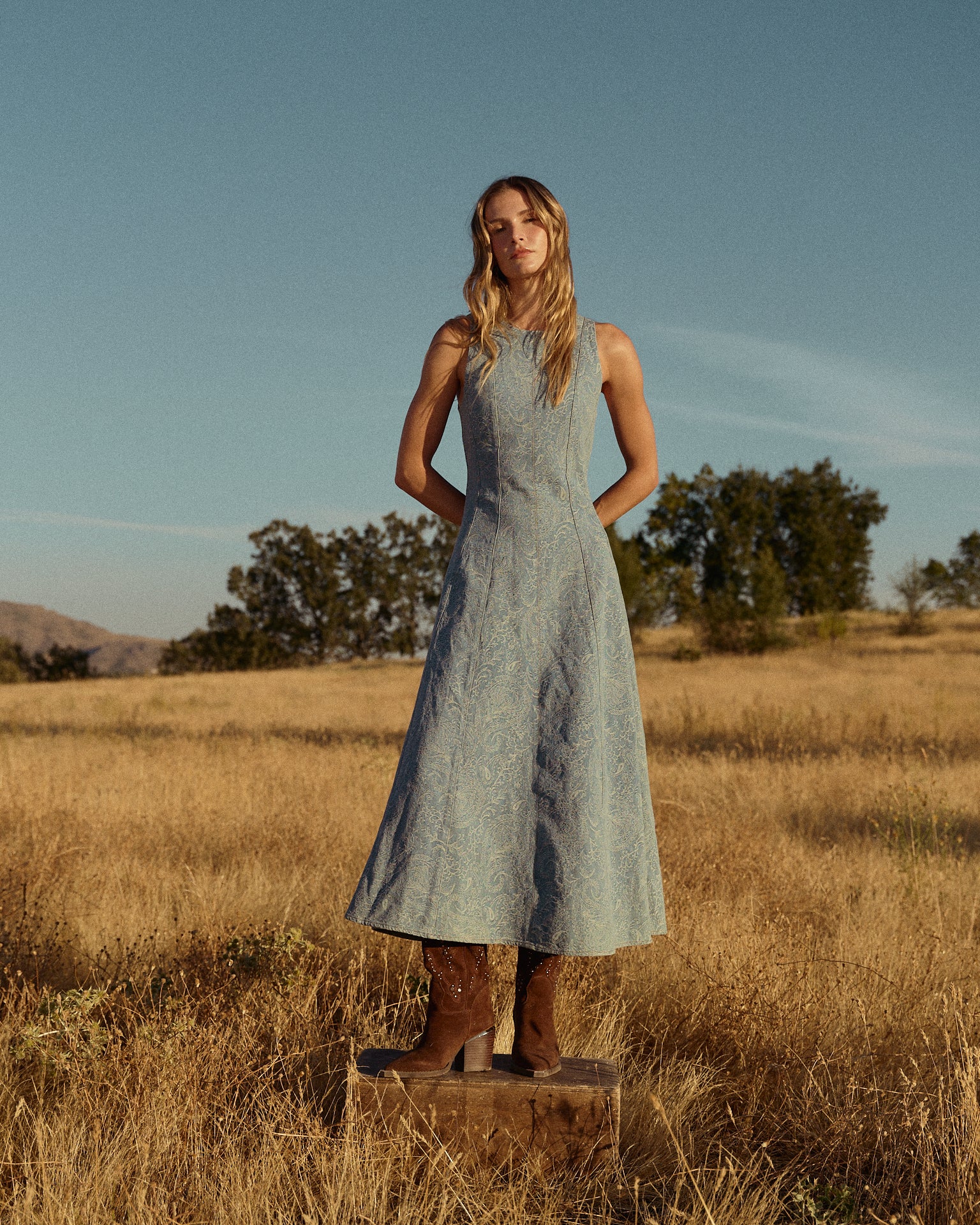VESTIDO LARGO JACQUARD PAISLEY