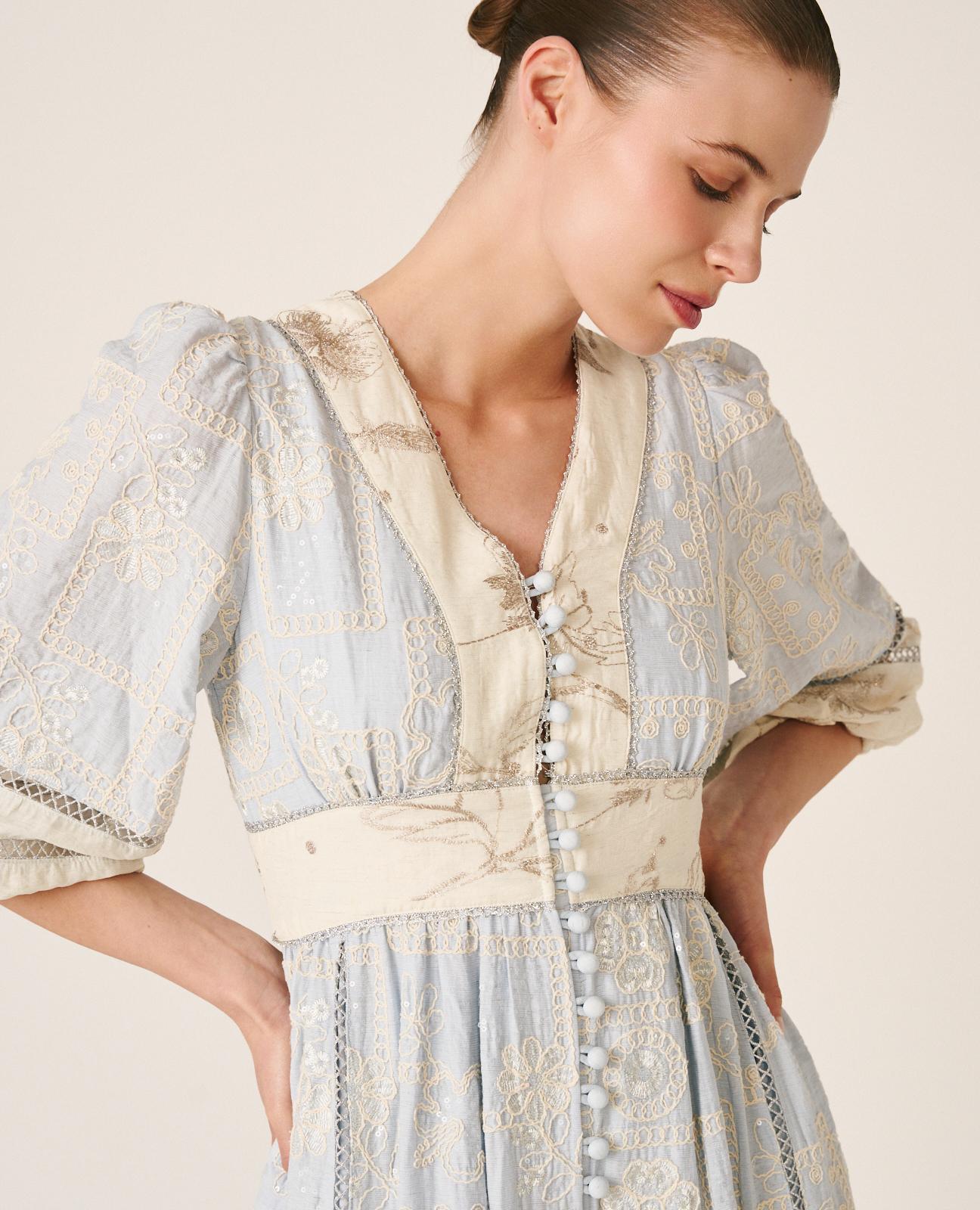 VESTIDO MIDI BORDADO GEOMÉTRICO