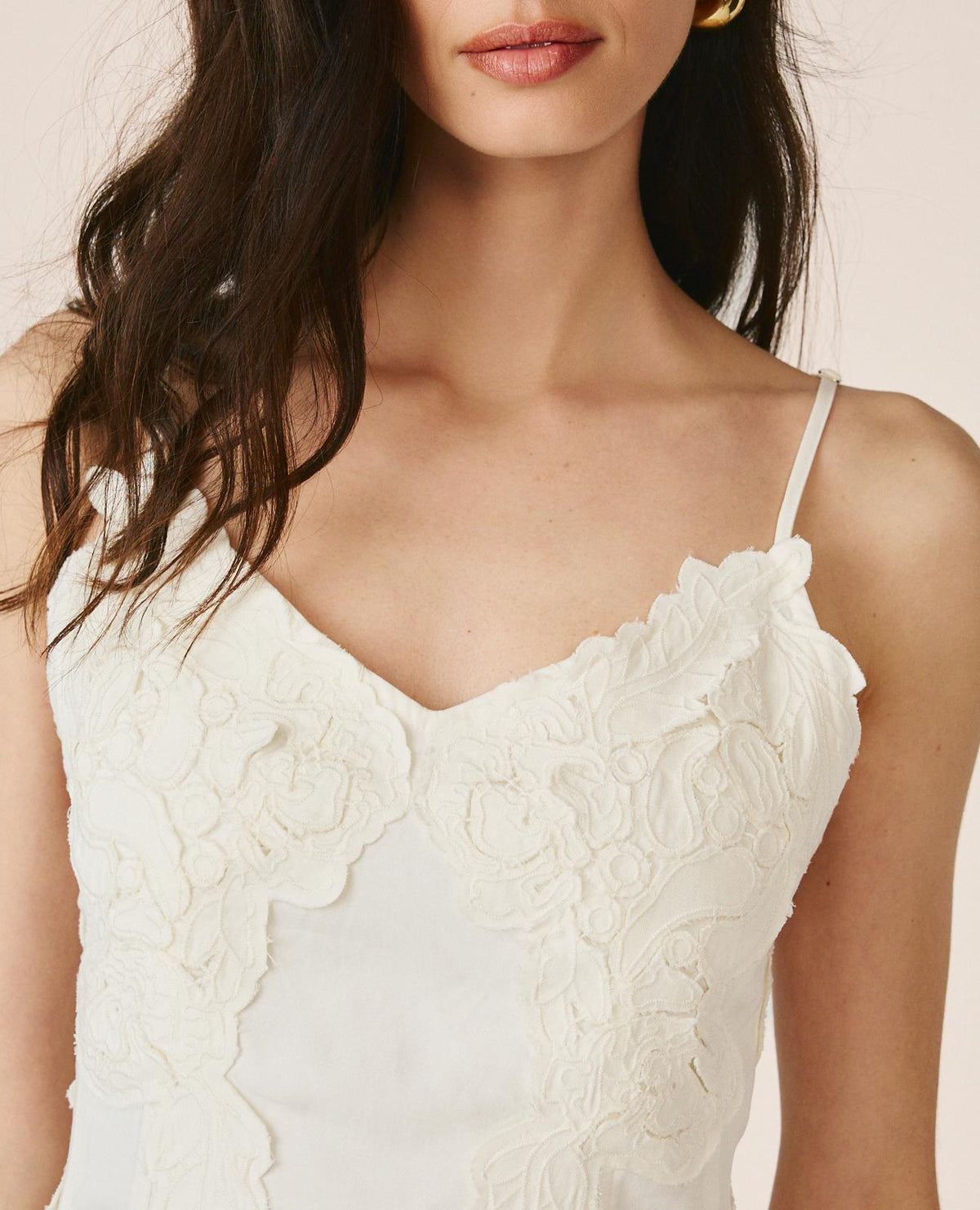 VESTIDO ASSÍMETRICO COM ALÇAS