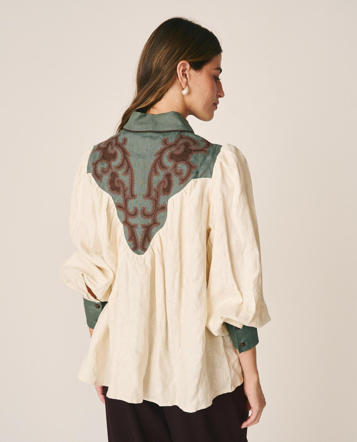 EMBROIDERED LINEN SHIRT