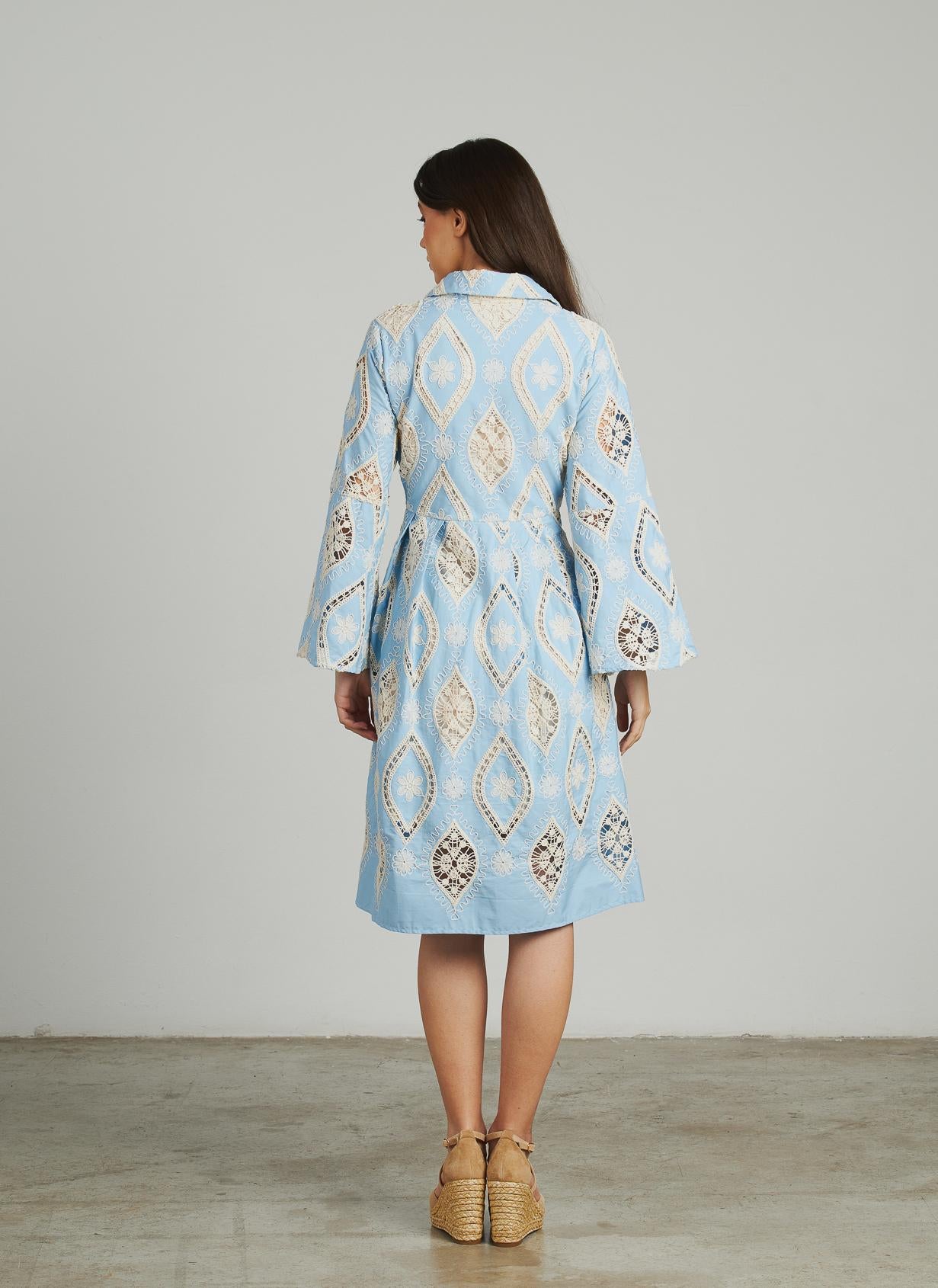 SHORT DRESS WITH EMBROIDERED DETAILS
