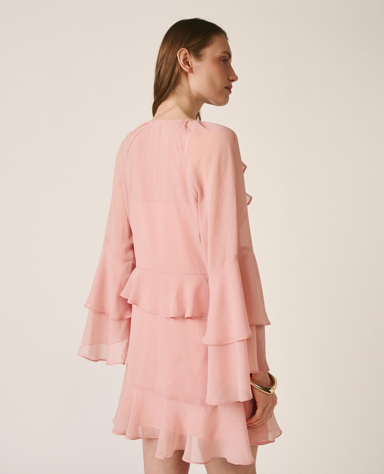 VESTIDO COM MANGAS FLUTUANTES