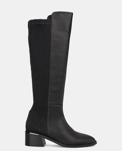 TEXTURED HEELED BOOT