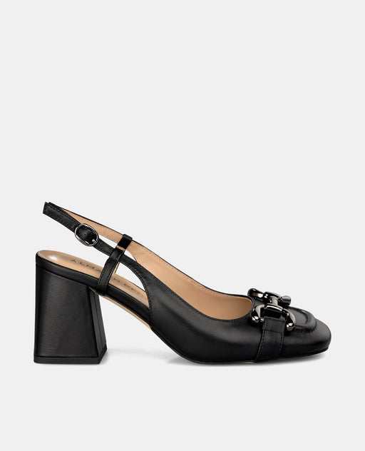 SQUARE HEEL BUCKLE SHOE