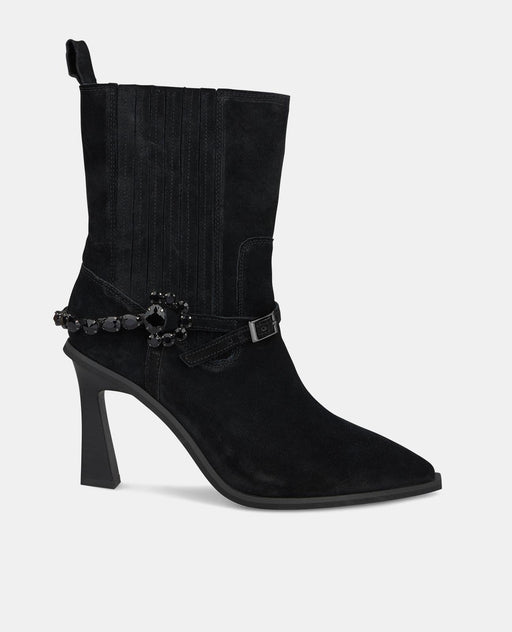 HEELED ANKLE BOOT WITH STRAP