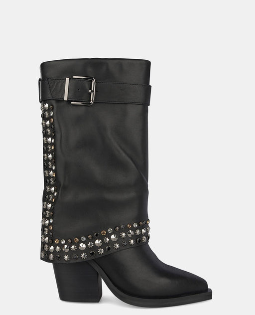 BOOT WITH STUDS AND BUCKLE