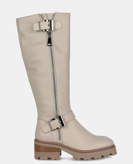 FLAT BOOT WITH SIDE ZIPPER