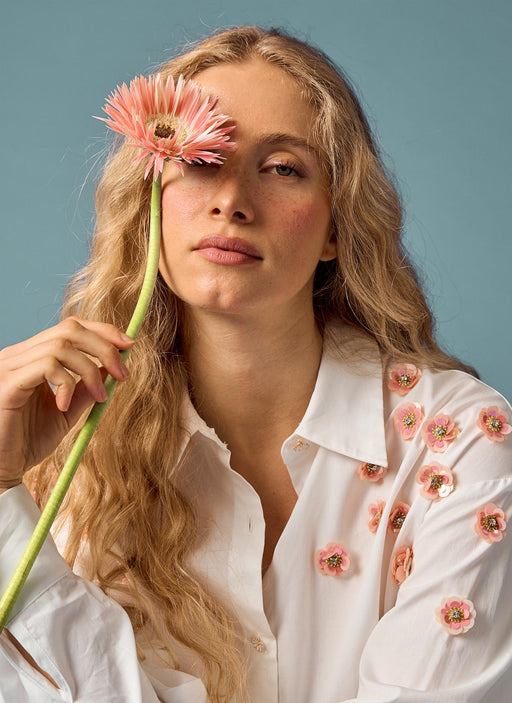 CAMISA BOTÓN FLOR