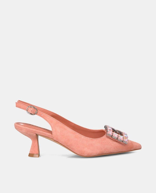 SQUARE HEELED SHOE WITH SQUARE ORNAMENT