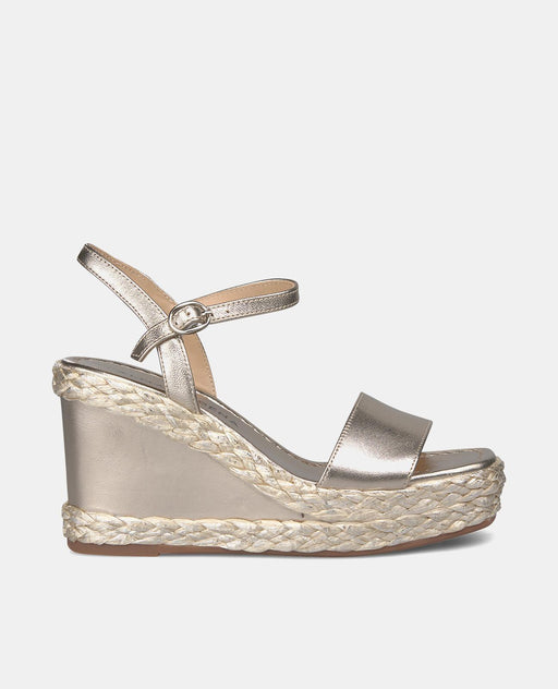 WEDGE WITH BRAIDED DETAIL