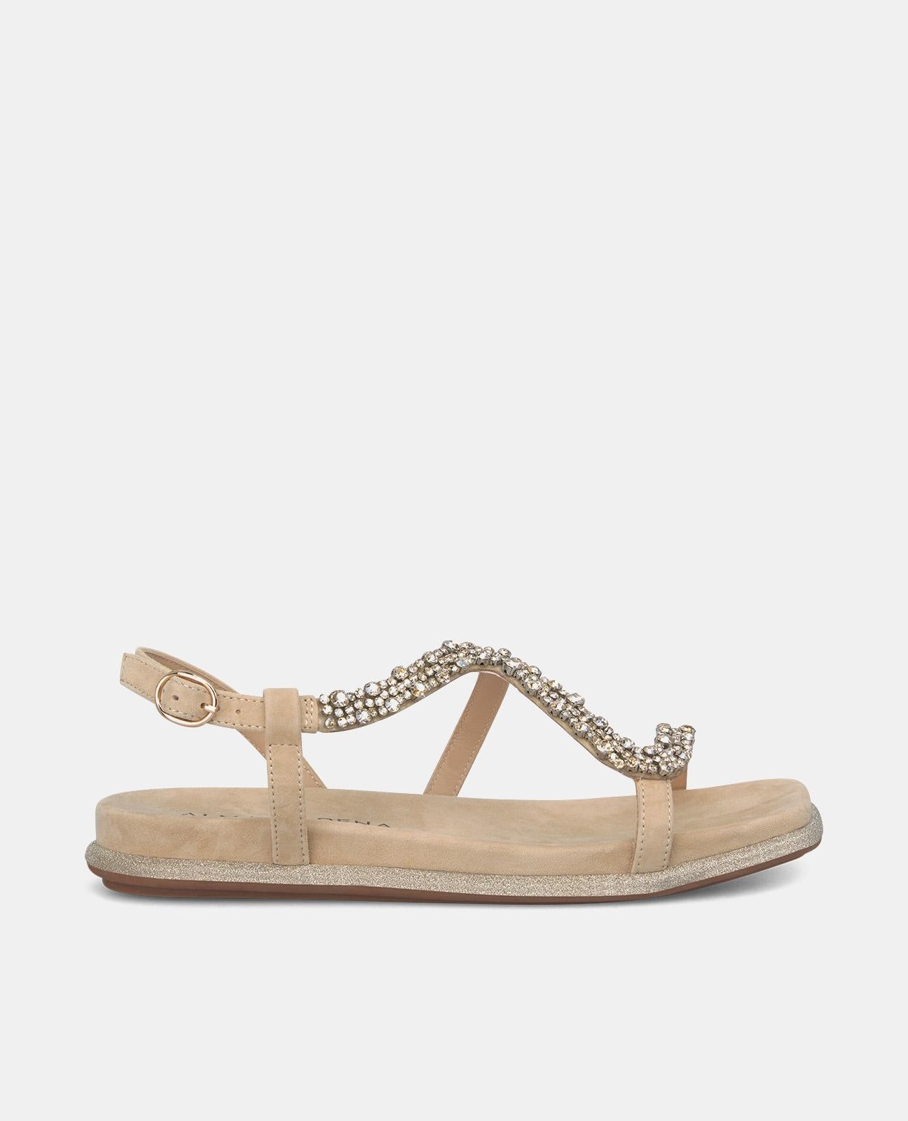 SANDAL WITH SHINY STRAP