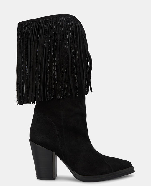 BOOT WITH HANGING BANGS