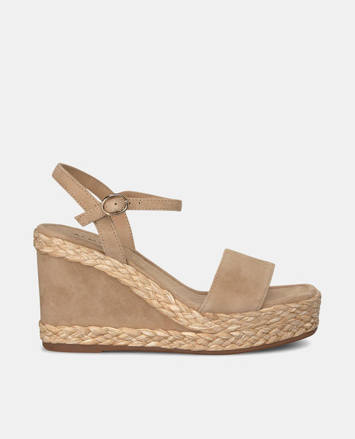 WEDGE WITH BRAIDED DETAIL