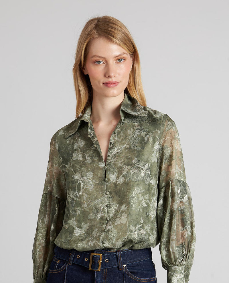 BLUSA DETALLES DORADOS