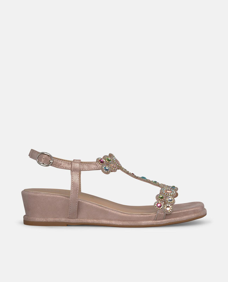 SANDALIA CUÑA CON PEDRERÍA MULTICOLOR