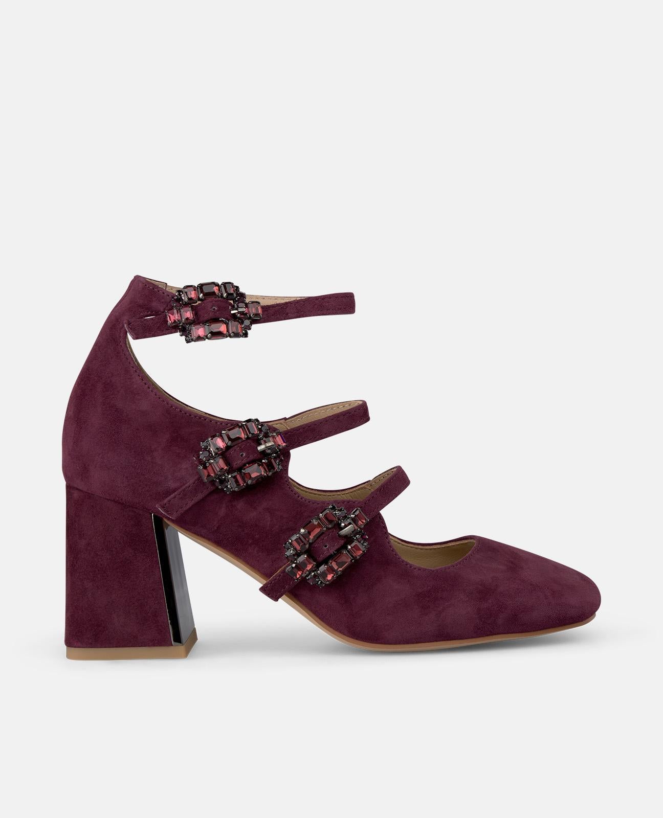 ZAPATO DE TACÓN HEBILLAS