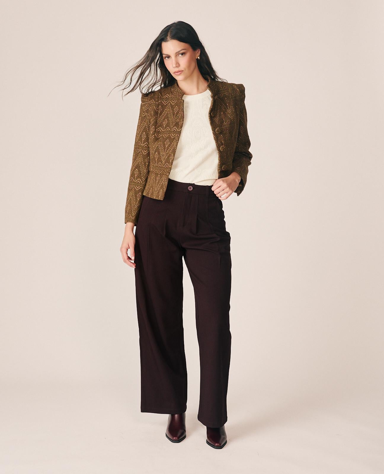 PANTALÓN ANCHO CON PINZAS