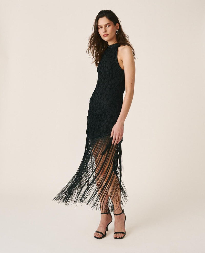 VESTIDO MÉDIO COM FRANJAS