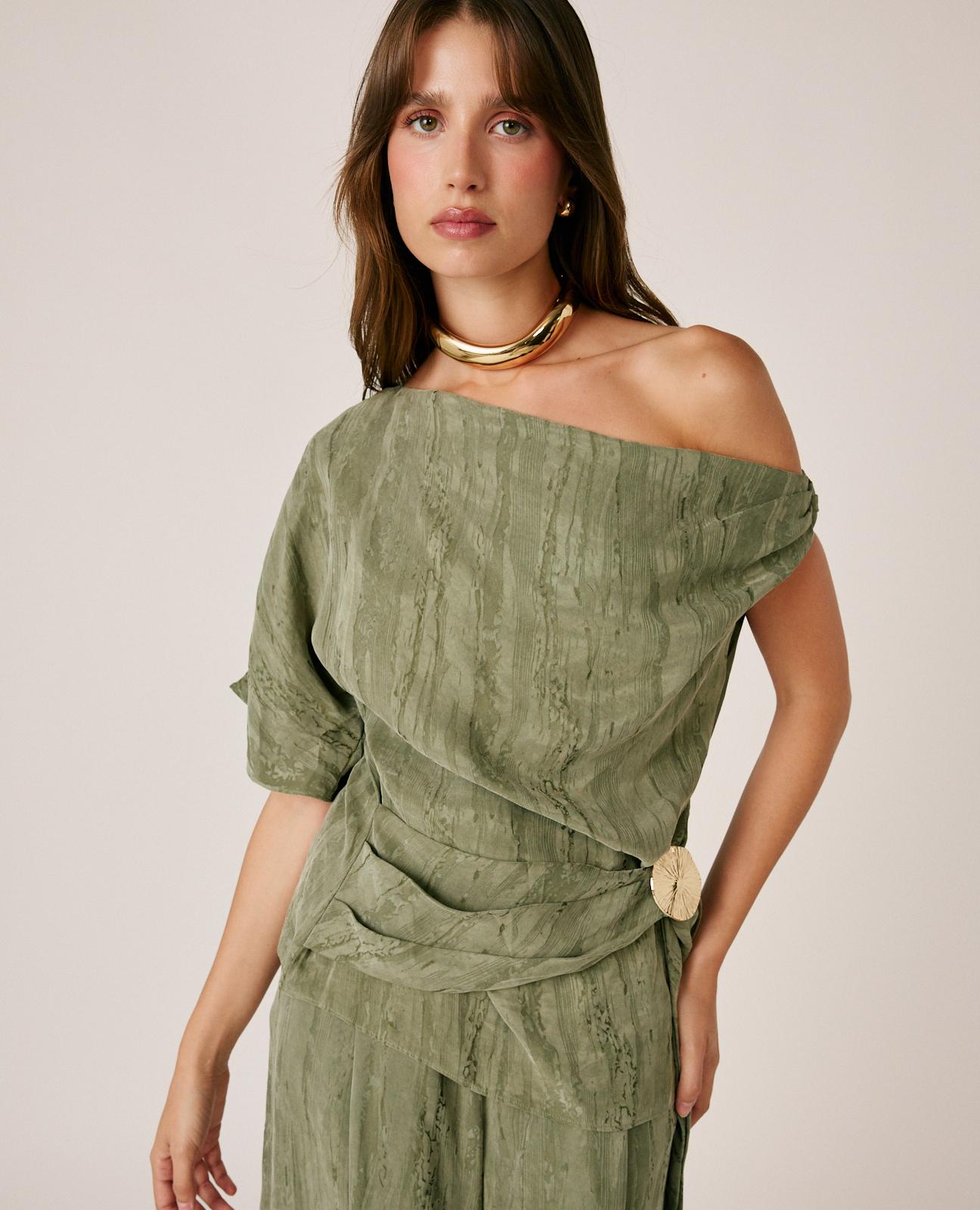 BLUSA JACQUARD ASIMÉTRICA