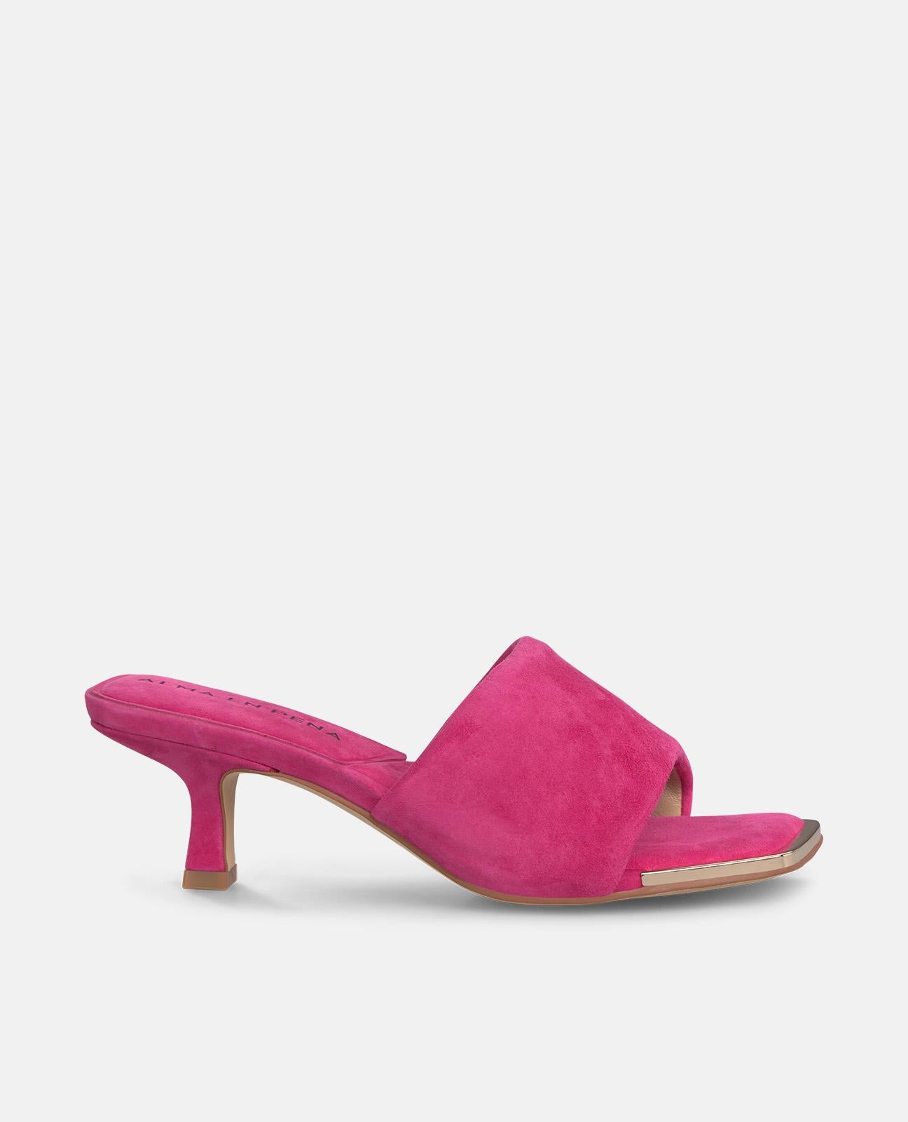 SANDALIA TACON MEDIO TIRA ANCHA