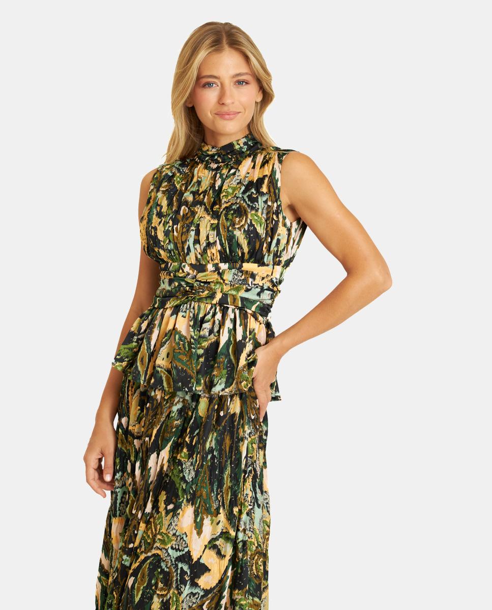 TOP WITH RUFFLED NECKLINE