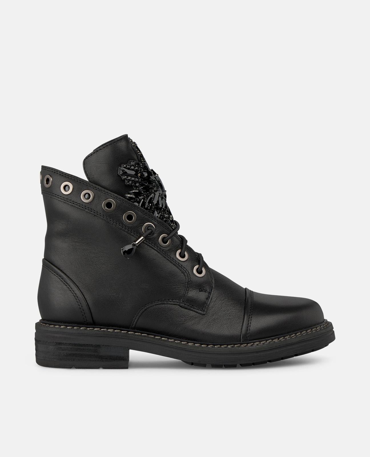 BOTTE À LA CHEVILLE AVEC EMBELLISSEMENT