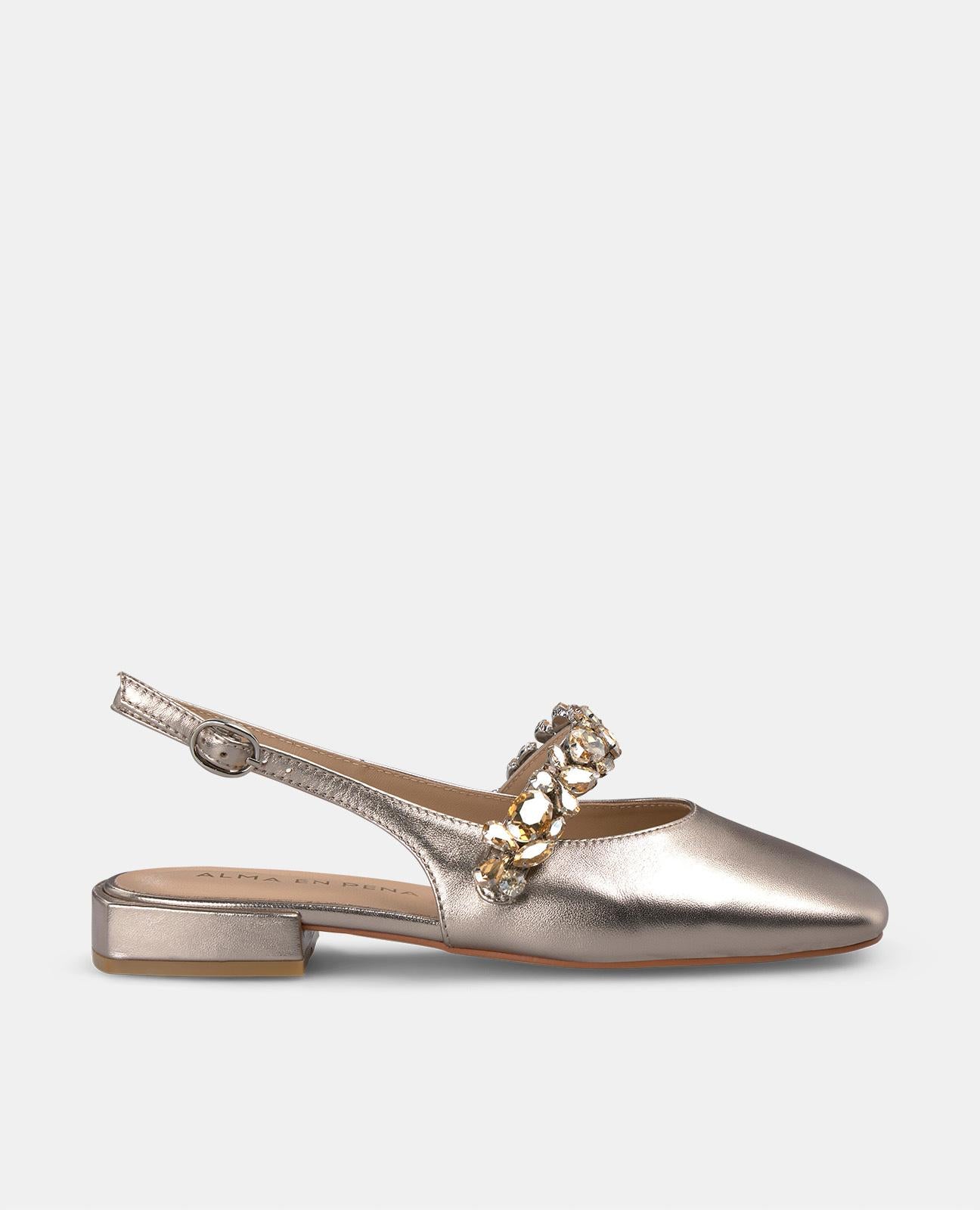 STRASSBESETZTER RIEMENSCHUH