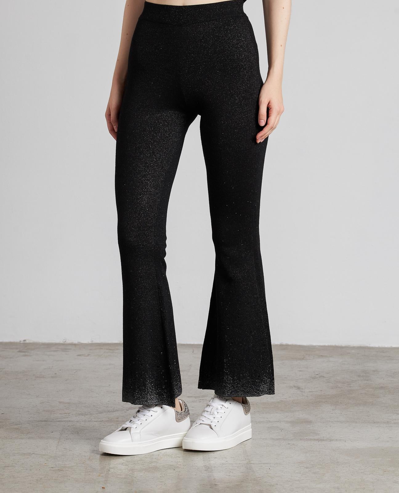 FLARED PANTS DETAILS