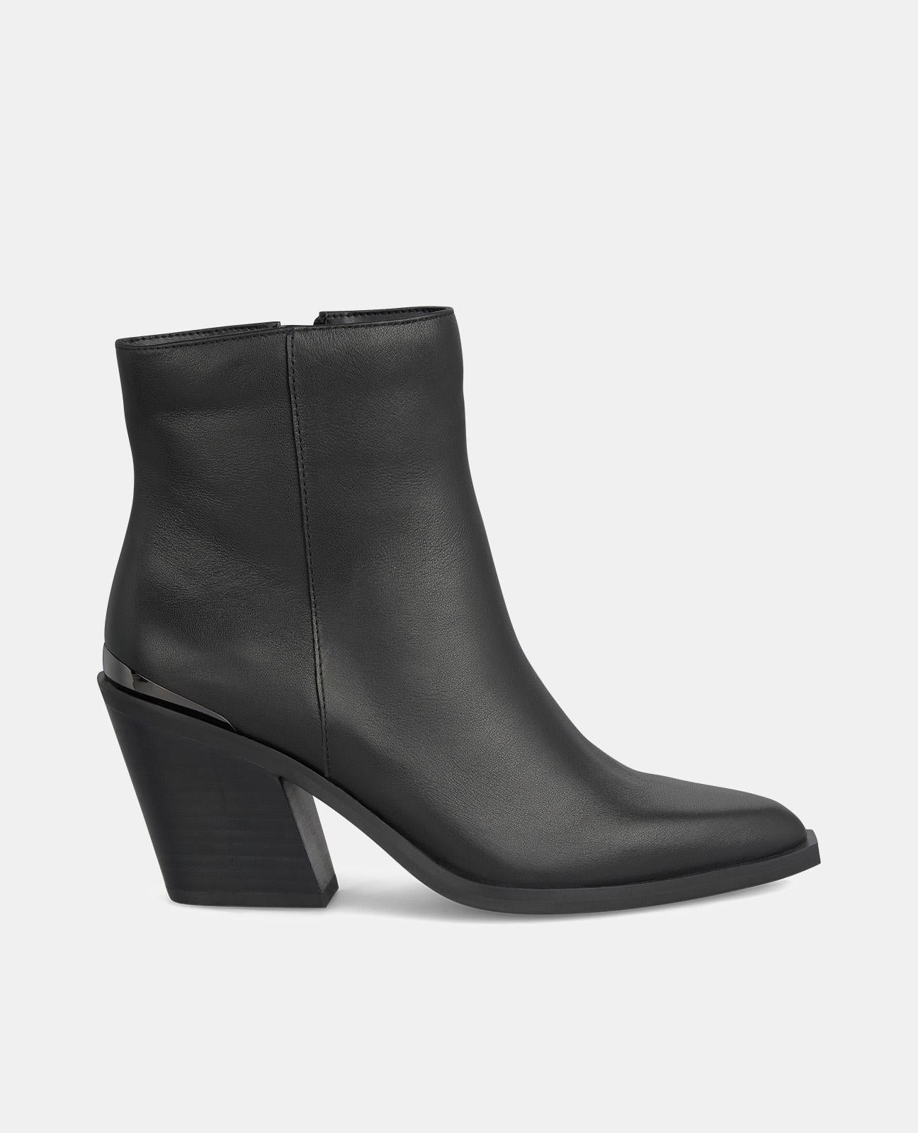 BOTTE DE CHEVILLE AVEC TALON EN MÉTAL