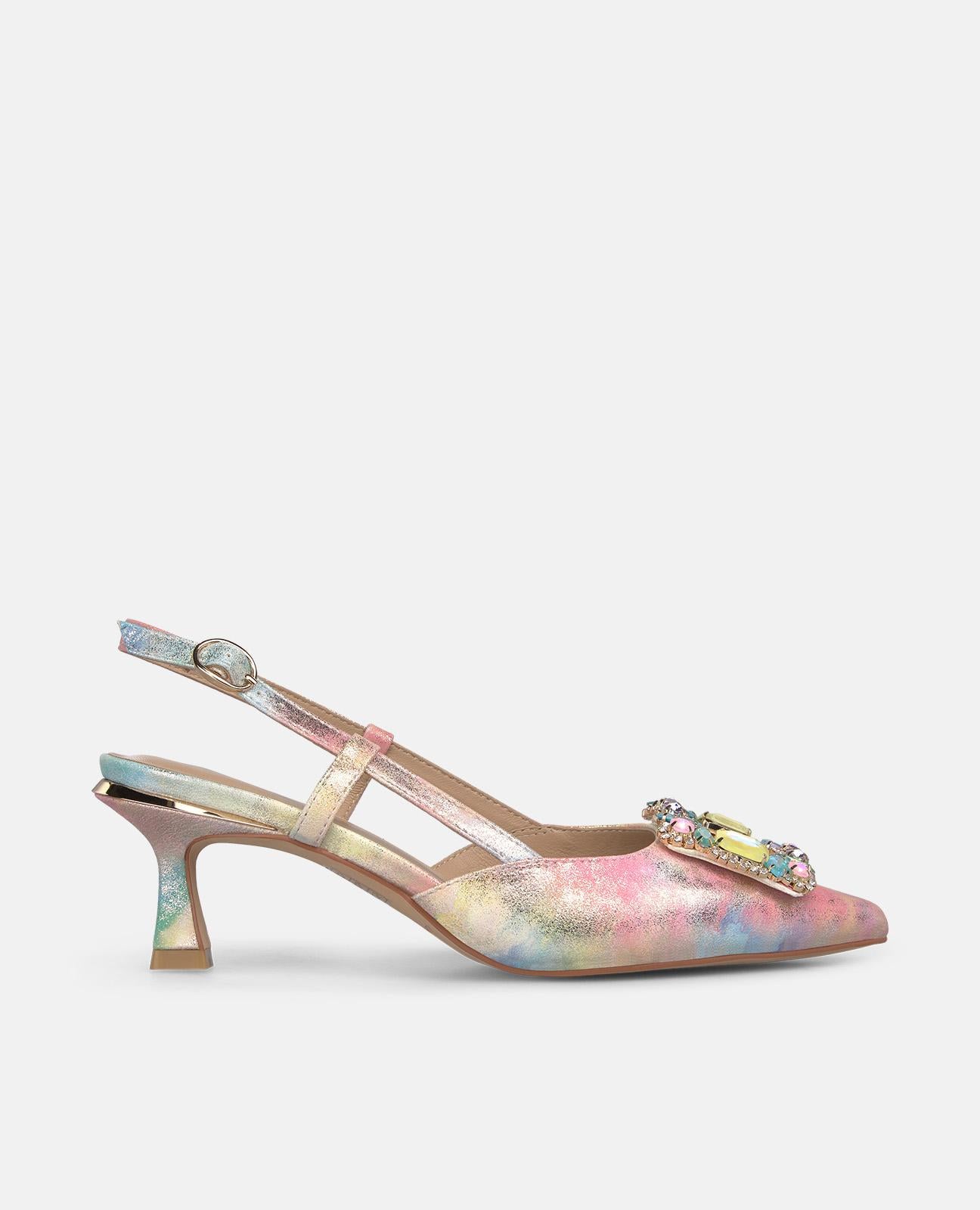 SALON DESTALONADO CON DETALLE FRONTAL