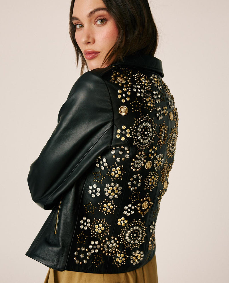 CHAQUETA NAPA CON TACHAS